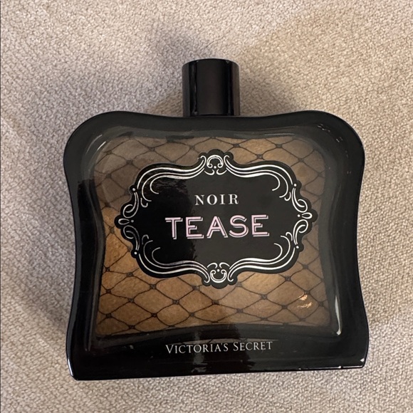 Victoria's Secret Noir Tease Perfume, 3.4 fl. oz - Picture 2 of 5